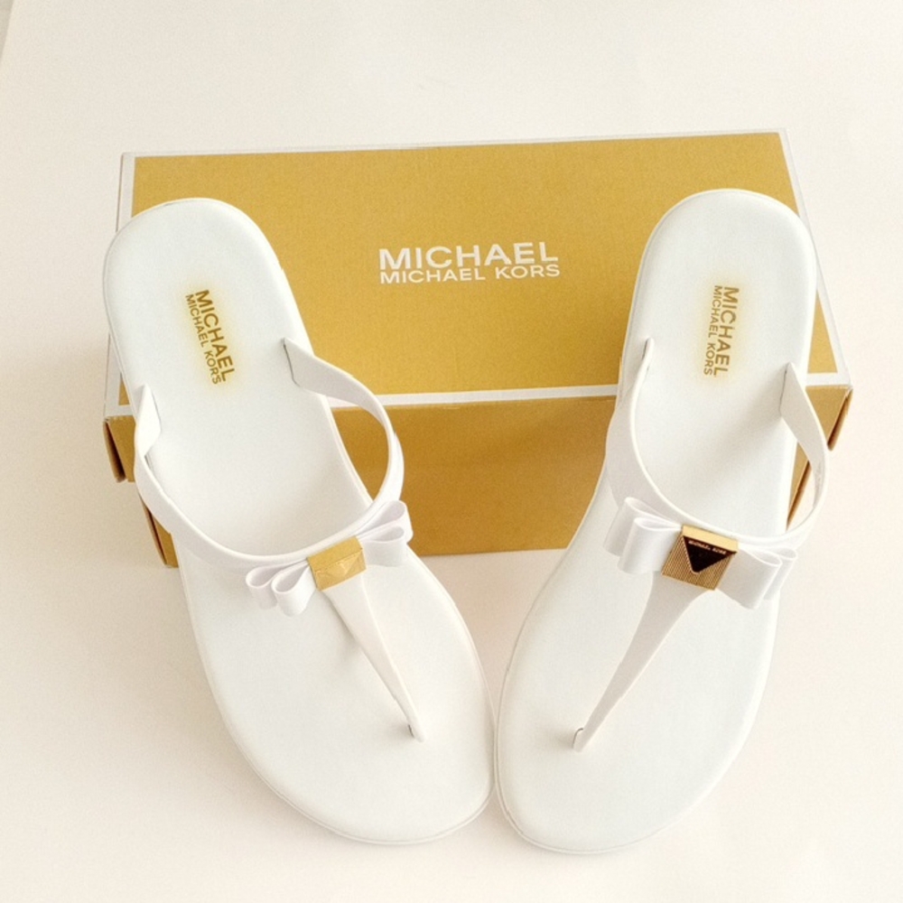MICHAEL Michael Kors Caroline Jelly Thong PVC White Gold Sandals With Bow WMN 9M